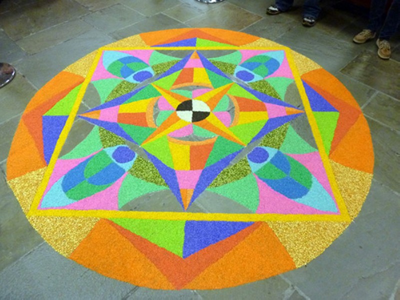 simple rangoli design by gowri savoor 1
