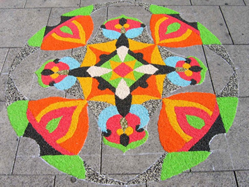 simple rangoli design by gowri savoor 5