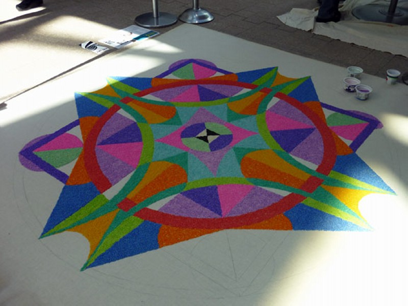 simple rangoli design by gowri savoor 8