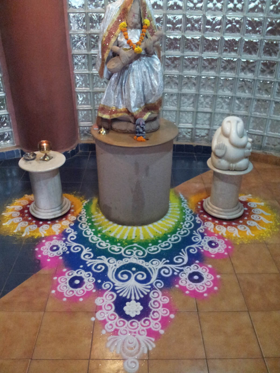 12 sanskar bharti rangoli minar patil