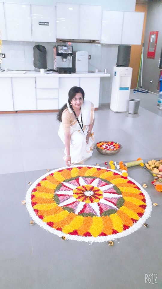 pookalam rangoli design roopa gopalakrishnan